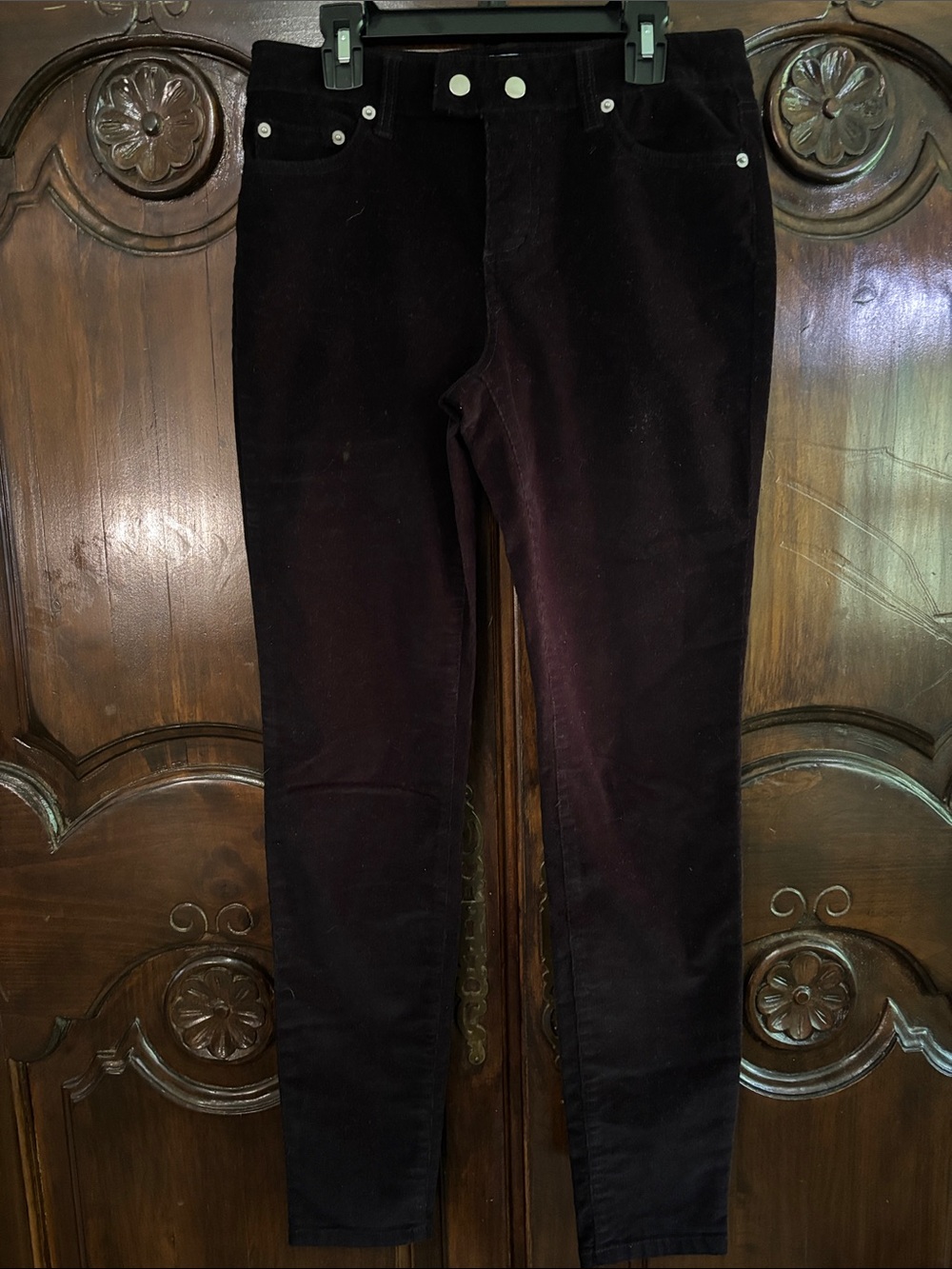 CeCe Velvet Skinny Pants in Black